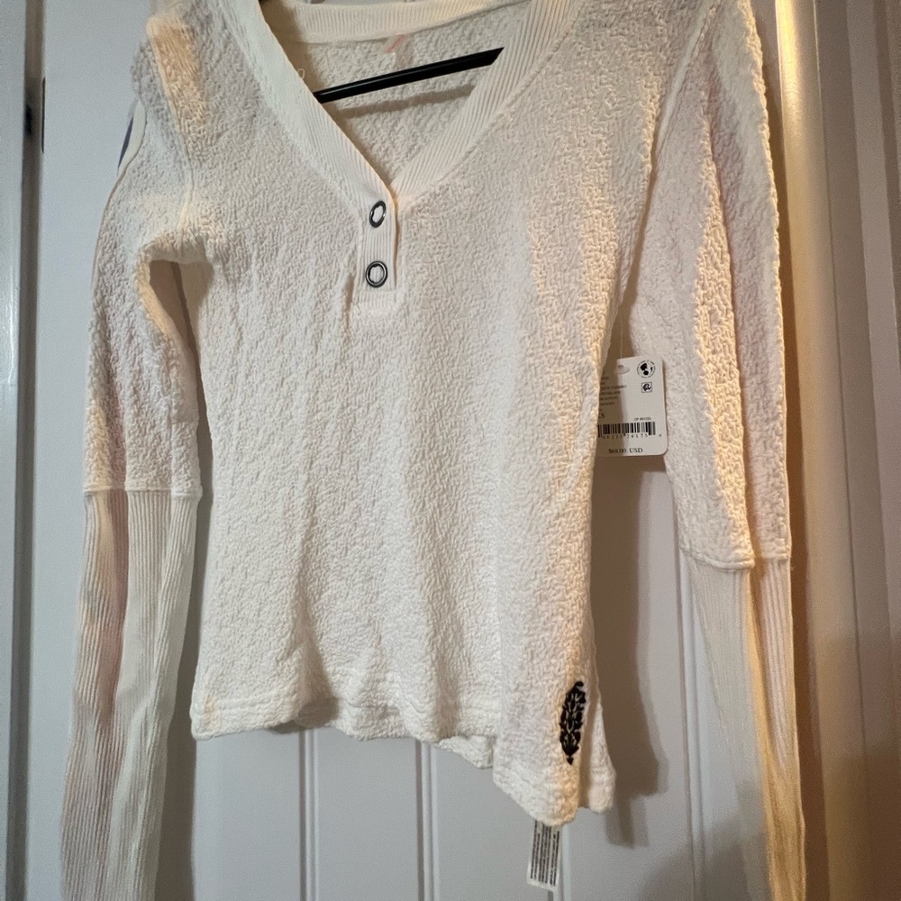 Women's White Textured Long Sleeve Top